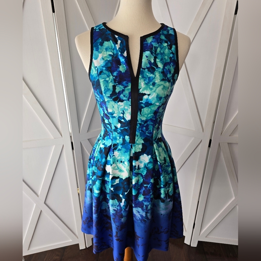 Vince Camuto Bold Blue Ombré Floral Sleeveless Dress - Picture 1 of 8